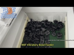 Ses geçirmez titreşimli kase besleyicisi büyük plastik parçalar asansör hopper besleyicisi