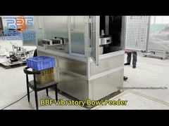 Gürültü azaltma titreşim hopper besleme büyük plastik parçalar titreşimli kase besleyicisi