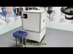 Özelleştirilmiş Adım Besleyici Otomatik Metal Parça Titreşimli Konveyör Besleme Sistemi